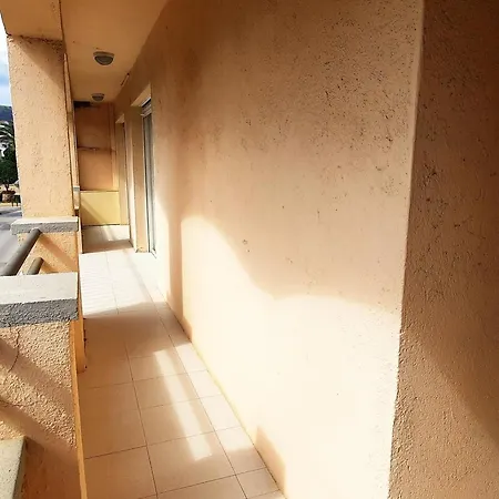 Apartment En Con Piscina Comunitaria Y Terraza, A 10 Minutos De La Playa - Es-170-32 *