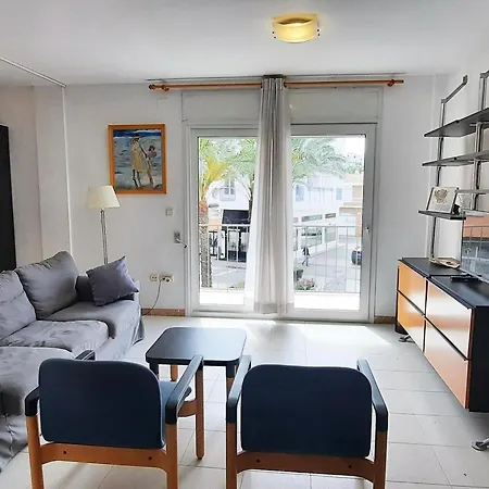 En Con Piscina Comunitaria Y Terraza, A 10 Minutos De La Playa - Es-170-32 * Llanca